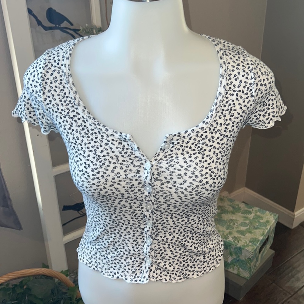 Brandy Melville top